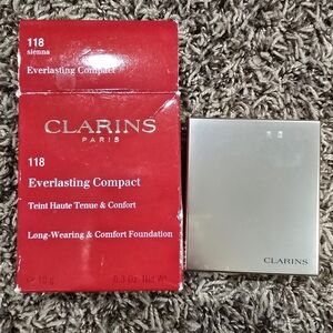 Clarins Everlasting Compact Long-Wearing & Comfort Foundation #118 Sienna